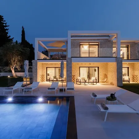 Luxurious Villa Trinity-3